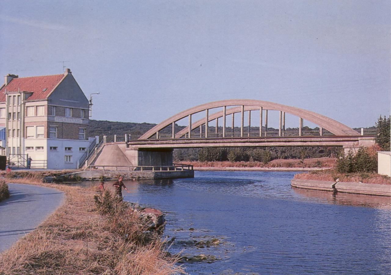 LE PONT D' HOULLE À WATTEN